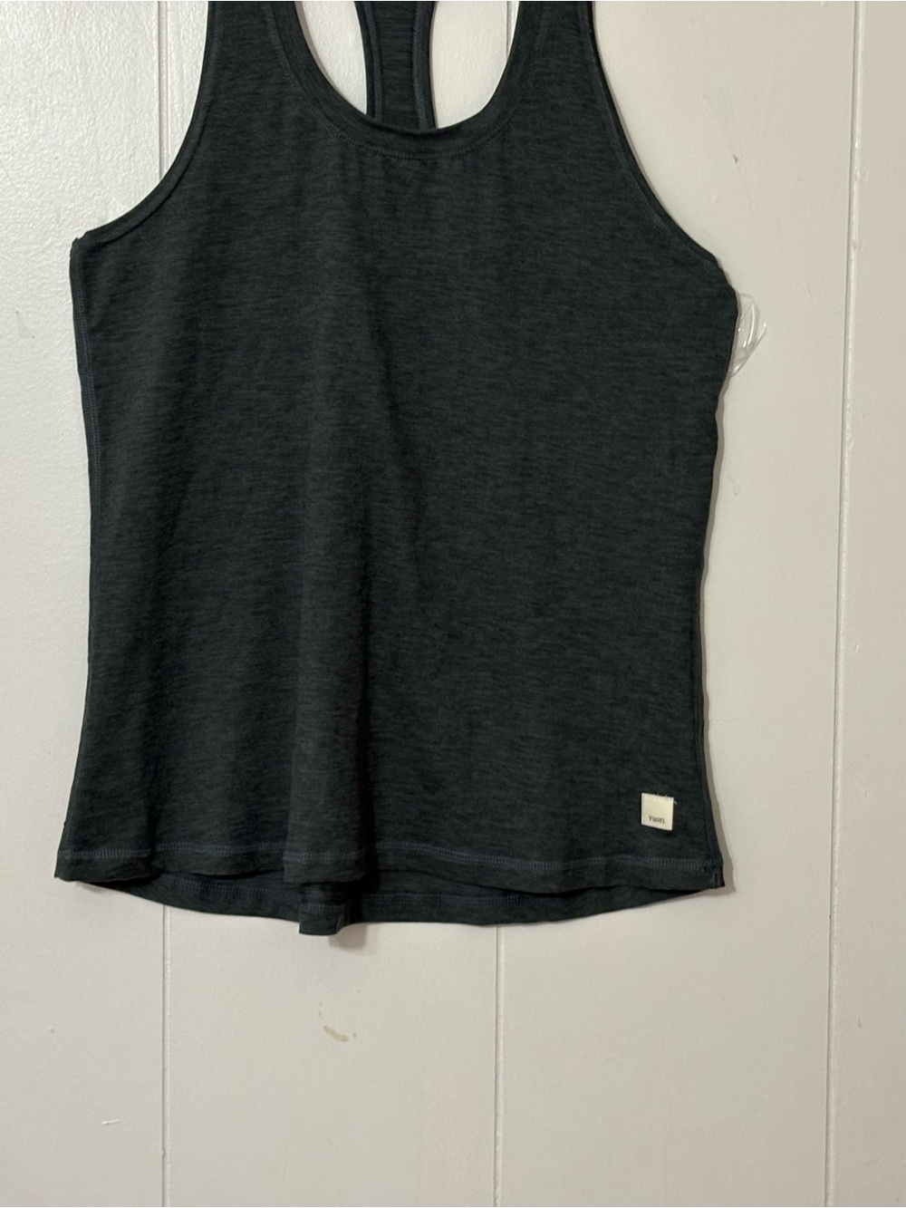 Vuori Lux Performance Tank Gray Racerback Workout Yoga Athletic Top Size Medium - Picture 3 of 9